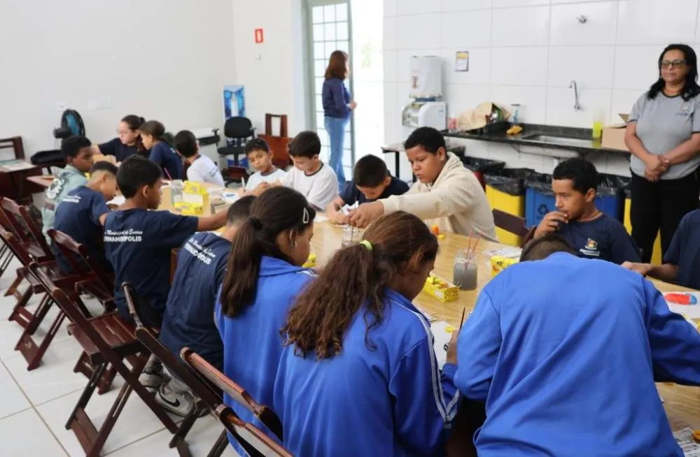 Em Fernandópolis, alunos da Rede Municipal viram pequenos paleontólogos em oficina no Museu